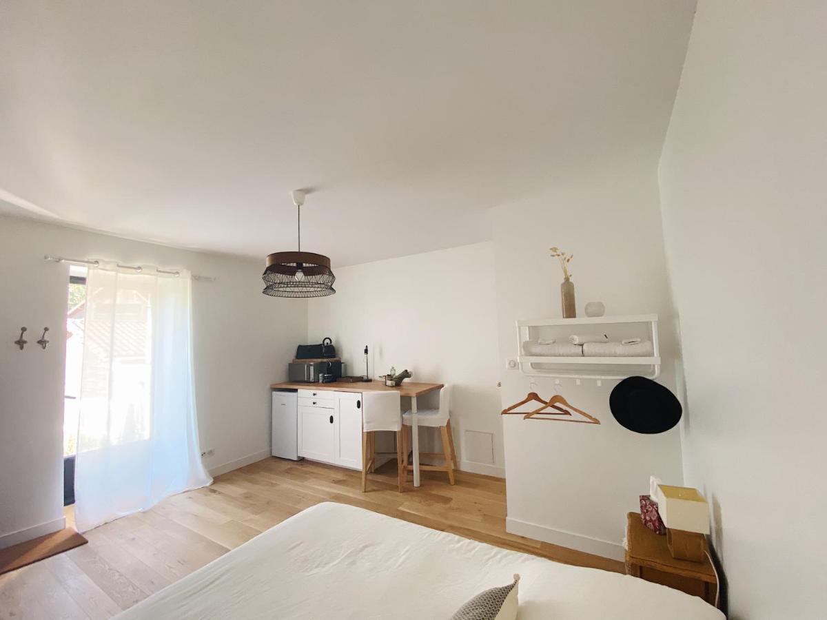 L'Anne Xe, Studio Independant Valeuil Ngoại thất bức ảnh